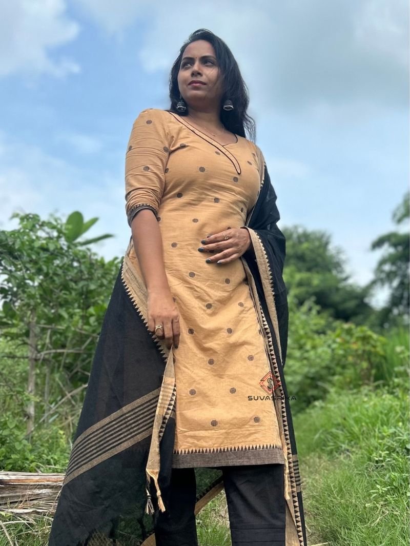 Pure Handloom Mangalagiri Cotton 3-Piece Set | Wheat Tone with Black Dupatta - Image 4